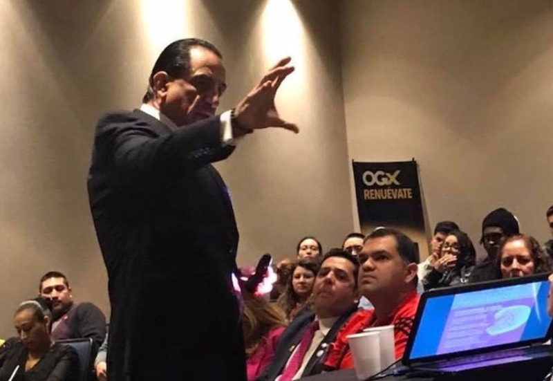 Dr. John Sachtouras lecturing university students on leadership and entrepreneurship